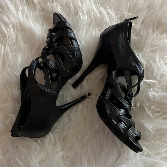 [diba] Black Zip-Up Heels - Picture 3 of 8